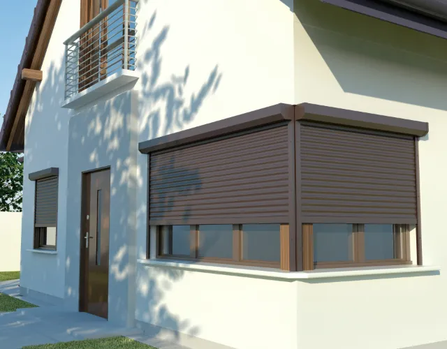 Braune Rollläden an einem Eckfenster eines hellen Einfamilienhauses.