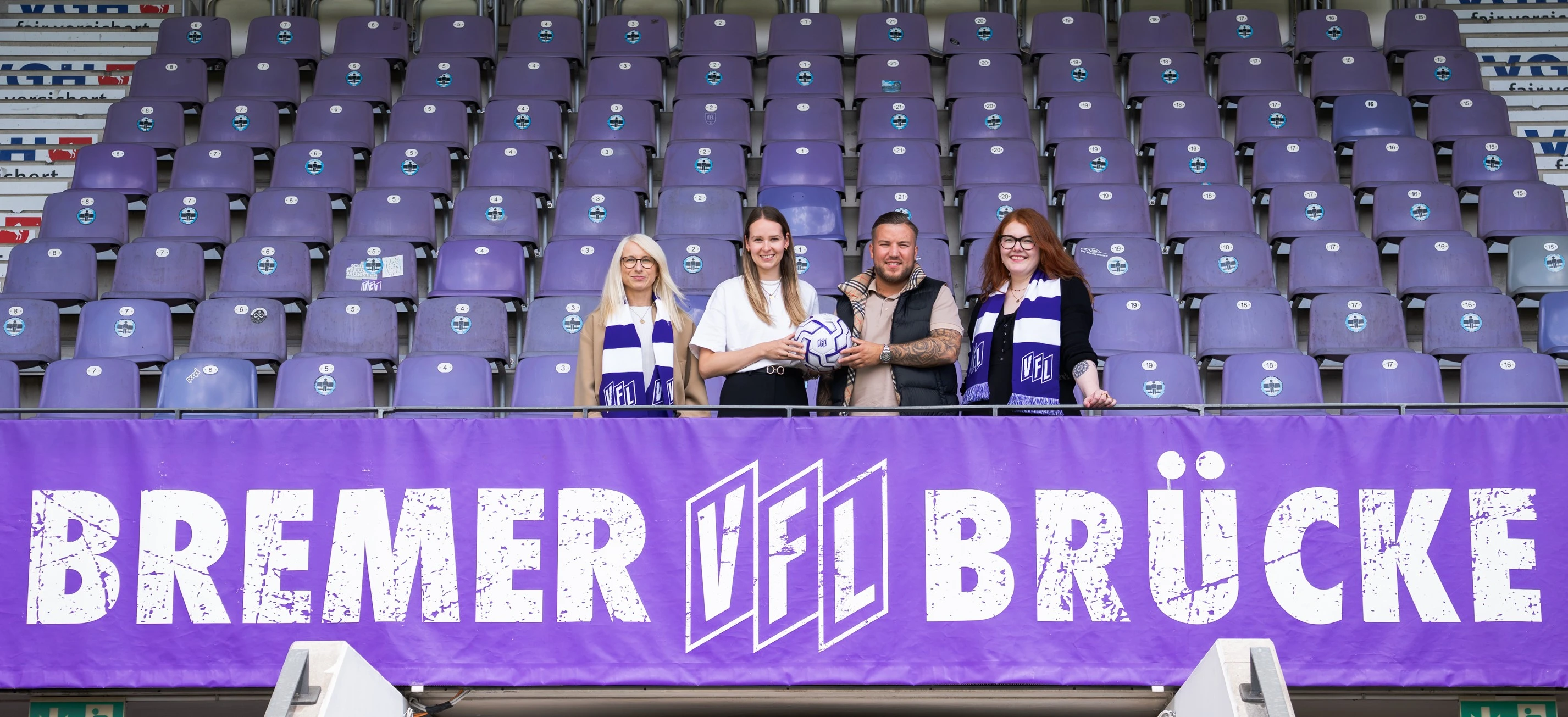 Foto des Teams bei meinfenster24 und VfL Osnabrück. Rechte des Fotos liegen beim VfL Osnabrück.